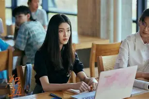 王潮歌父亲王蒙简历